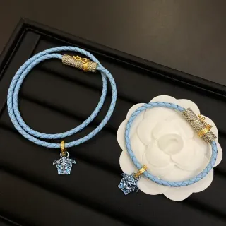Versace Medusa 蓝金 编织皮绳 头吊坠 项链