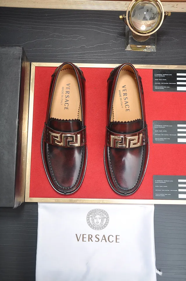 Versace Odissea Borgonha Couro Greca Fivela Mocassins 5