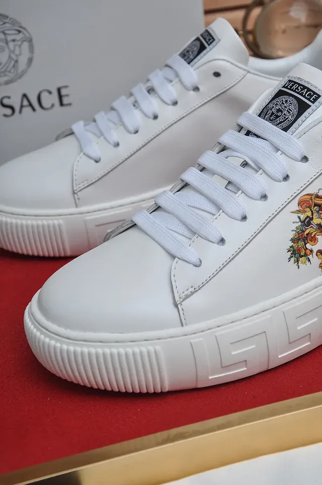 Versace Odissea सफेद बारोक प्रिंट लाइफस्टाइल स्नीकर्स 3