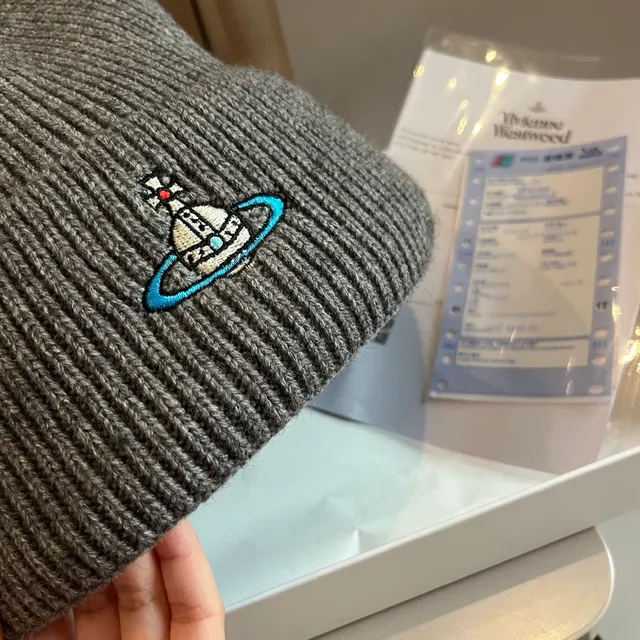 Vivienne Westwood Gris Bleu Tricot côté ourlet replié Bérêt 3