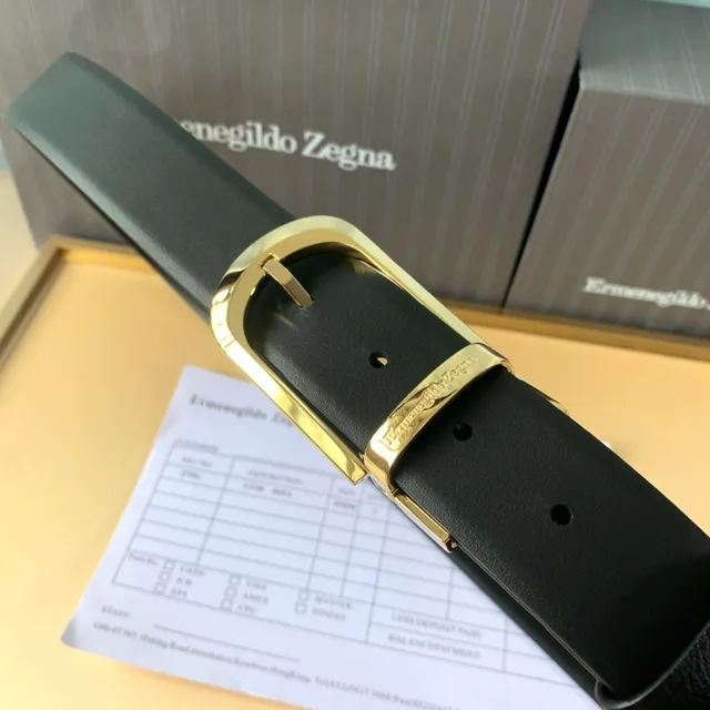 Ermenegildo Zegna 黑色金色光滑粒面抛光长方形扣头皮革皮带 2