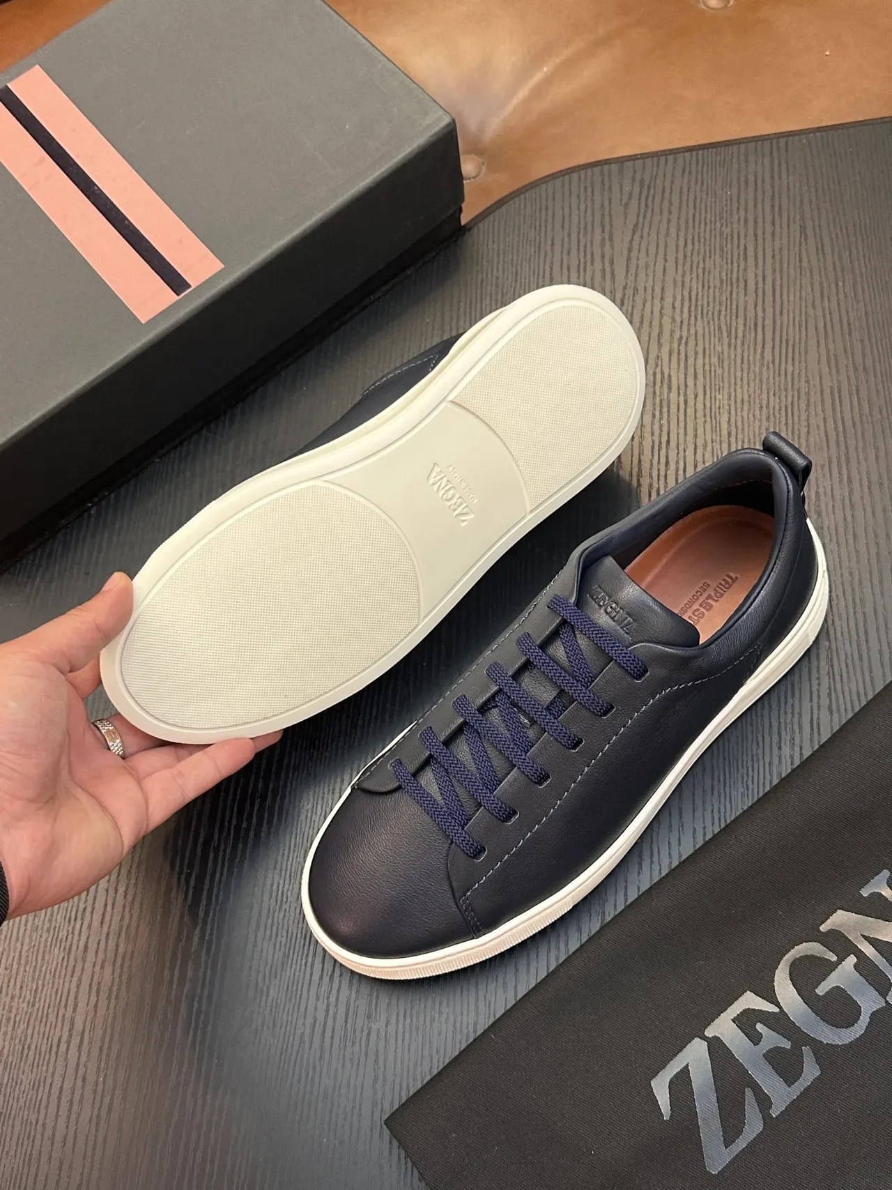 Zegna Gris Beige Cuero Superior Suela Contraste Sneakers Lifestyle 2