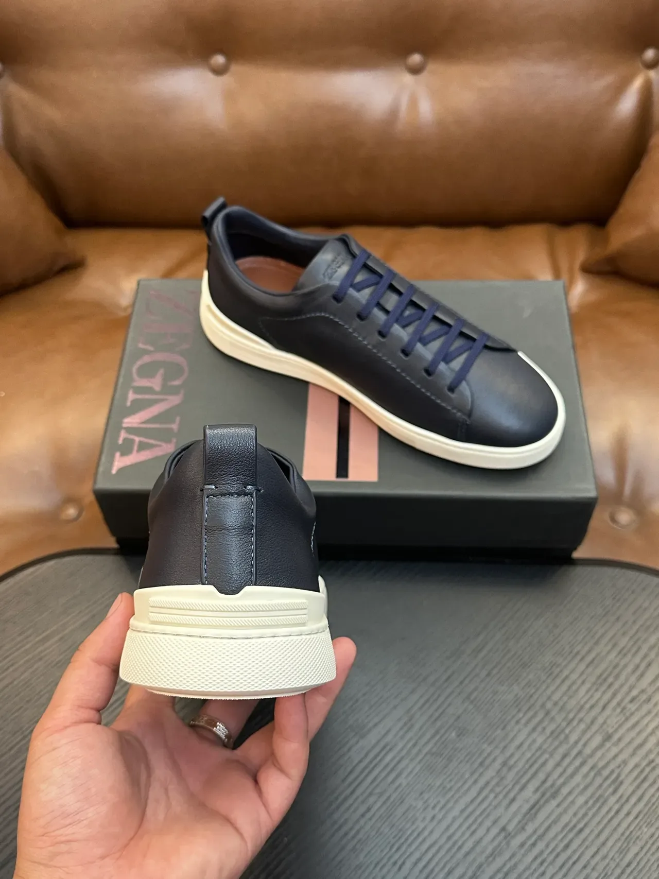 Zegna Gris Beige Cuero Superior Suela Contraste Sneakers Lifestyle 3