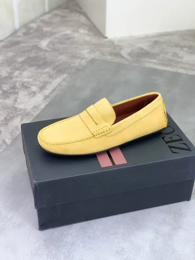 Zegna হলুদ-বাদামি সোয়েড আপার পেনি স্ট্র্যাপ লোফার 4