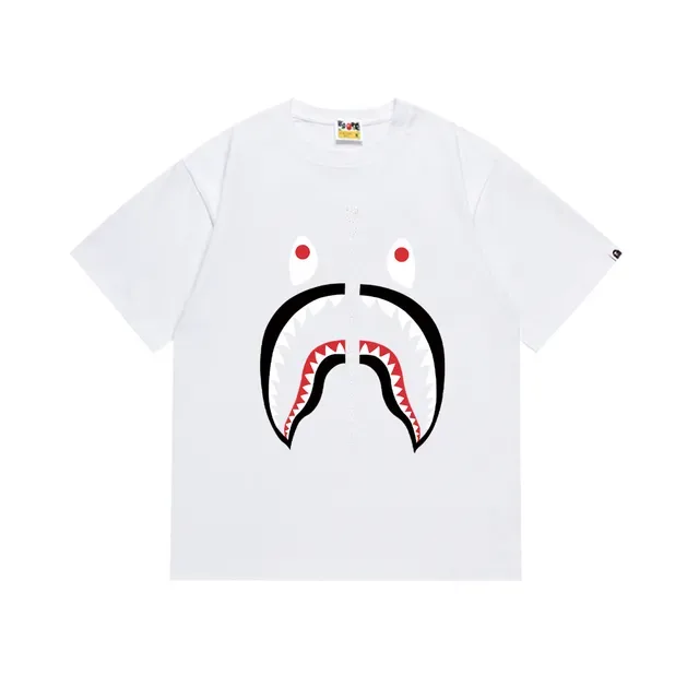 A Bathing Ape تيشيرت هودي القرش أسود أحمر طباعة جرافيك تفاصيل سحاب 5