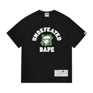 تيشيرت بياقة دائرية A Bathing Ape UNDEFEATED x BAPE بطبعة جرافيك أسود وأخضر عسكري