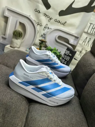 Adidas Adizero Evo SL 2 Off-White and Red Tênis de corrida 19