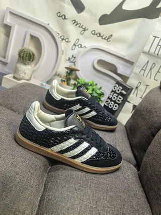Adidas Beige Marron Tissu Tissé Partie Supérieure Cuir Surimpressions Sneakers Lifestyle 19