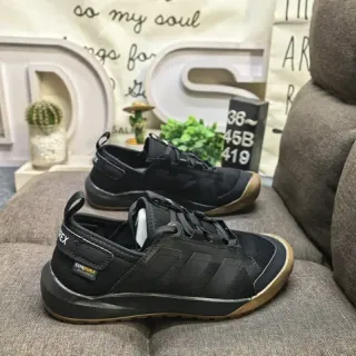 Adidas Zapatillas Lifestyle Negro Marrón Low-Top con Cordones