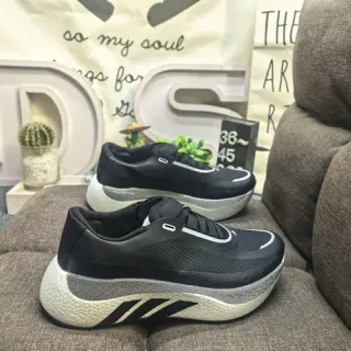 Adidas أحذية رياضية أسلوب حياة أسود أبيض شبكة منسوجة أعلى وسادة رغوة مصقولة وسط القدم