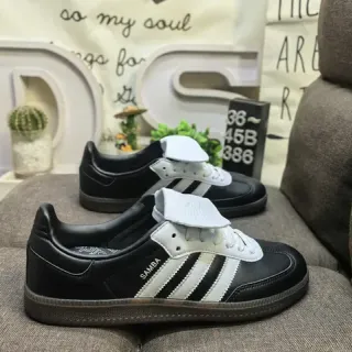 Adidas حذاء أسود أبيض بدون أربطة منخفضة الارتفاع جلد أعلى نمط الحياة