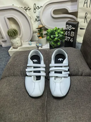 Adidas Black White Low-Top Lace-Up Lifestyle Sneakers 10