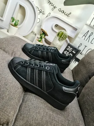 Adidas Black White Low-Top Suede Upper Lifestyle Sneakers 7