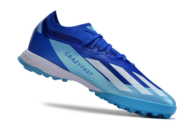 Adidas Sapatos de futebol para grama artificial com upper de malha, cadarços assimétricos e corte baixo de cor azul 2
