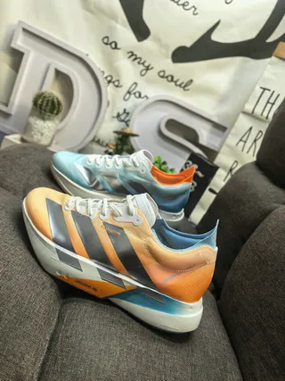 Adidas Tênis Running Azul Laranja com upper de malha engenheirada e overlay de três listras metálicas 7