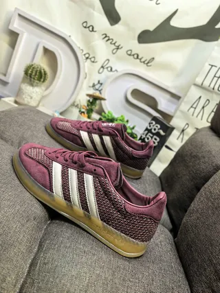 Adidas Bordeaux Beige Tricoté Haut Trois Rayures Panneau Latéral Sneakers 7