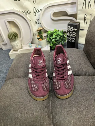 Adidas Bordeaux Beige Tricoté Haut Trois Rayures Panneau Latéral Sneakers 10