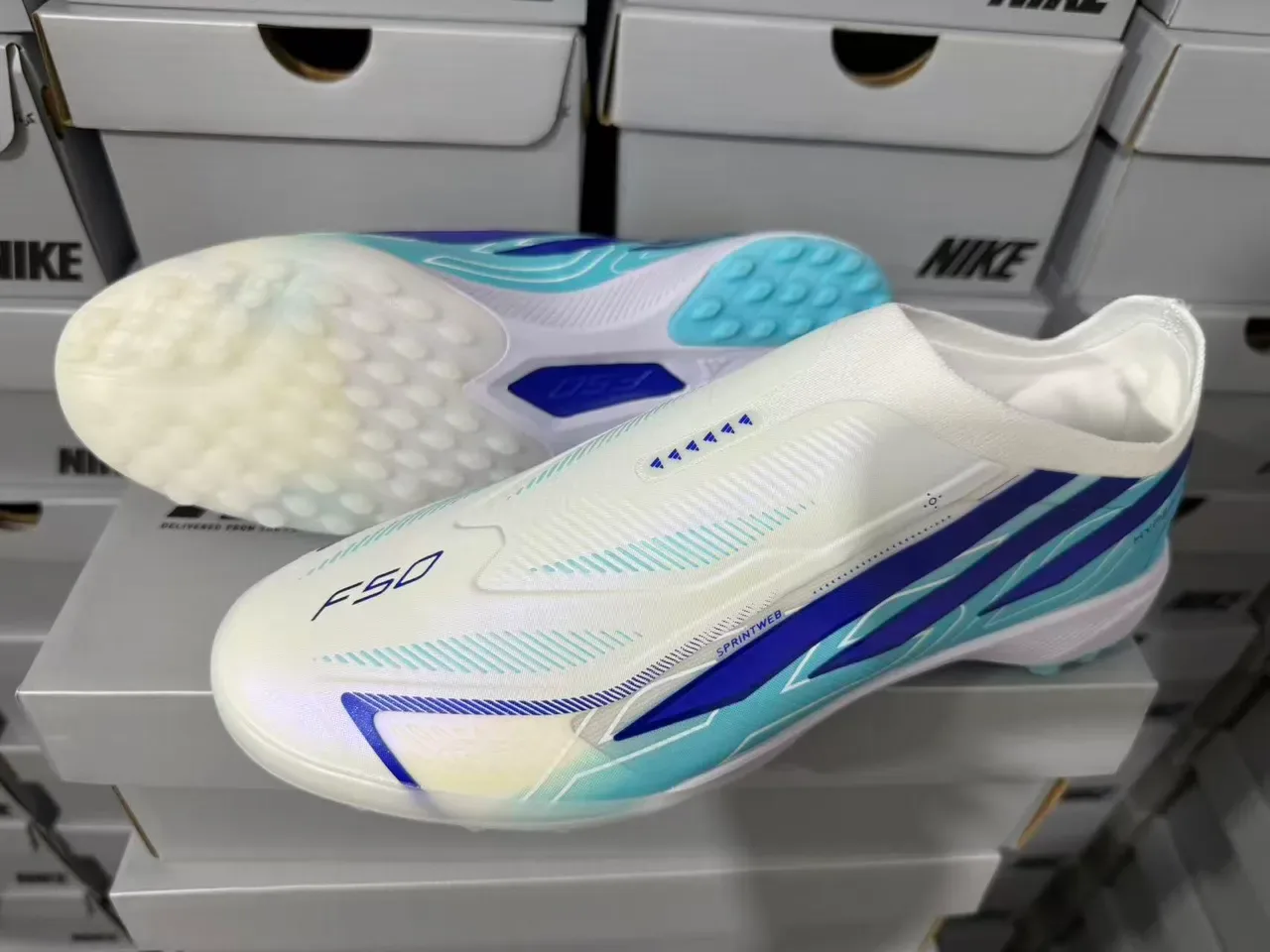 Adidas F50 Hyperfast Sprintweb Turf أحذية كرة القدم 3