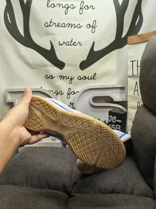 Adidas Gazelle 黑色 灰色 Gum 生活方式运动鞋 4
