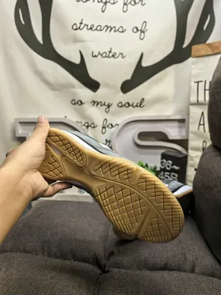 Adidas Gazelle 黑色 灰色 Gum 生活方式运动鞋 14