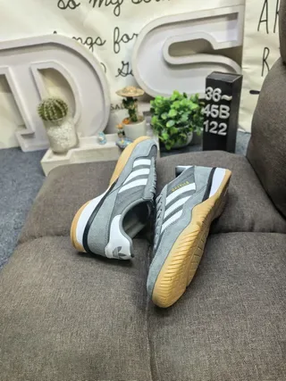 Adidas Gazelle 黑色 灰色 Gum 生活方式运动鞋 16