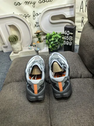 Adidas Gray White Mesh Upper Three-Stripe Side Panel Running Shoes 8