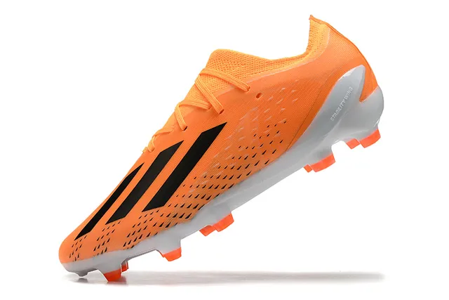 Adidas Chaussures de football basses en orange noir avec upper synthétique, lacets asymétriques pour terrain ferme 4