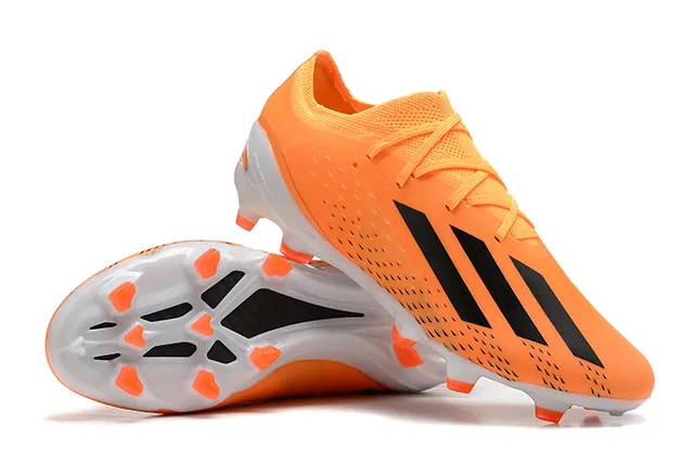 Adidas Chaussures de football basses en orange noir avec upper synthétique, lacets asymétriques pour terrain ferme 6