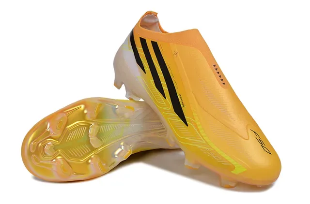 Adidas 橙黑 袜套领 模压钉 碎石场 足球鞋 4