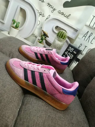 Adidas Pink Blue Suede Upper Three-Stripe Side Panel Lifestyle Sneakers 7