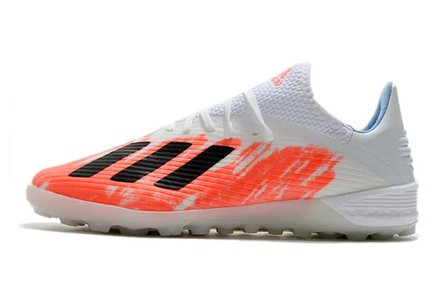 Adidas Sapatos de futebol com upper de malha rosa e branco textura ribeteada para gramado artificial 8