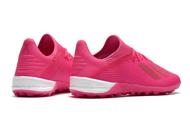Adidas Sapatos de futebol com upper de malha rosa e branco textura ribeteada para gramado artificial 12