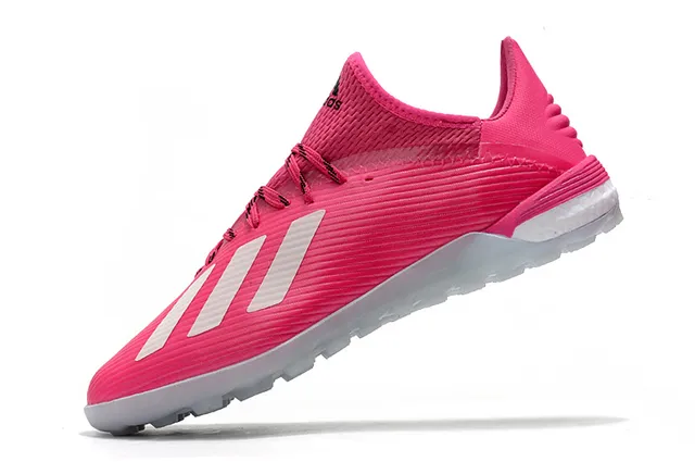 Adidas Sapatos de futebol com upper de malha rosa e branco textura ribeteada para gramado artificial 23