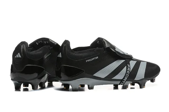 Adidas Predator Negro y Plata Botas de Fútbol para Tierra Firme 2