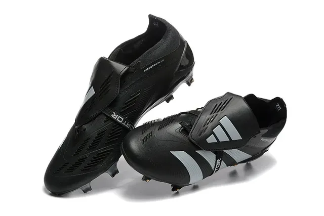 Adidas Predator Negro y Plata Botas de Fútbol para Tierra Firme 3