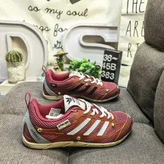 Adidas أحذية رياضية أسلوب حياة شبكة خفيفة علامة تجارية ثلاث شرائط أحمر أبيض