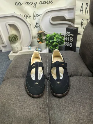 Adidas Samba Chaussures Mary Jane Noires et Crème 10