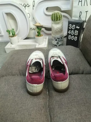 Sneakers lifestyle Adidas Samba OG Burgundy et Off-White 8