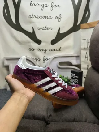 Adidas Samba OG Chaussures Lifestyle en Velours Magenta 5