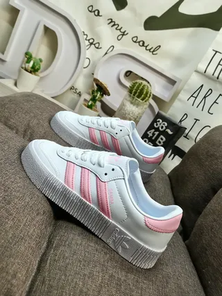 Adidas Samba सफेद और चांदी धातु जीवन शैली जूते 7