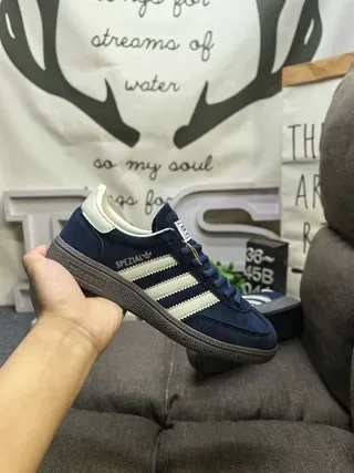 Adidas Spezial Gris y Crema Ante Lifestyle Sneakers 5