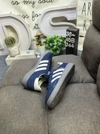 Adidas Spezial Gris y Crema Ante Lifestyle Sneakers 6