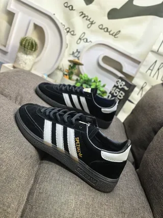 Adidas Spezial Gris y Crema Ante Lifestyle Sneakers 17