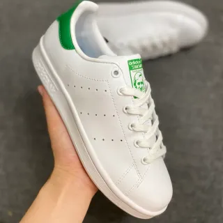 Adidas Stan Smith 白和绿色生活方式运动鞋