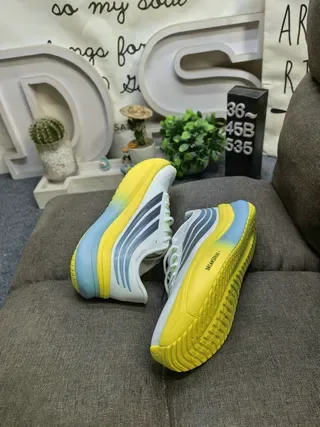 Chaussures de running Adidas Supernova Dreamstrike noires et grises 6
