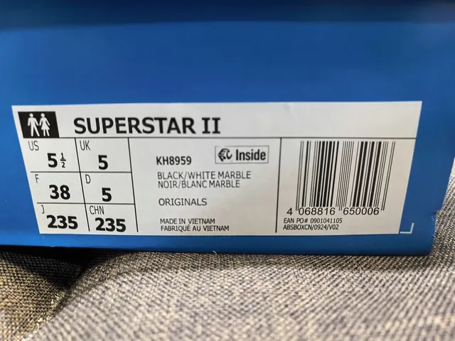 Adidas Superstar أسود وكريم حذاء رياضي أسلوب حياة 2