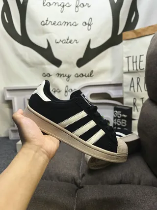 Adidas Superstar أسود وكريم حذاء رياضي أسلوب حياة 5