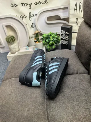 Adidas Superstar কালো এবং হালকা নীল লाइফস্টাইল স্নিকার 6