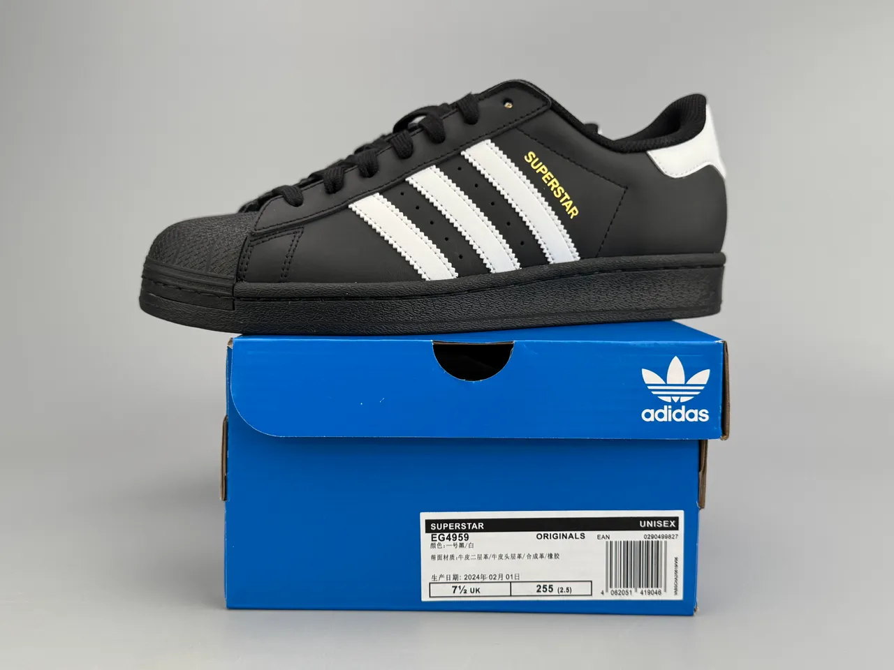 Adidas Superstar Chaussures Lifestyle Noires et Blanches 4