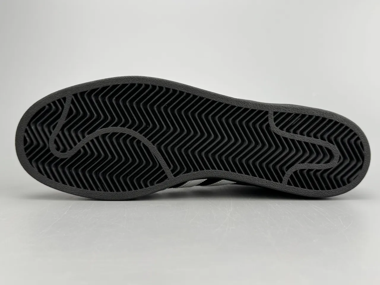 Adidas Superstar Chaussures Lifestyle Noires et Blanches 8